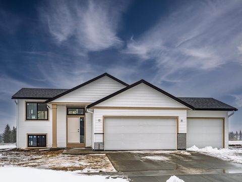 Homes For Sale - 1003 13th Street<br/> Kasson, MN 55944