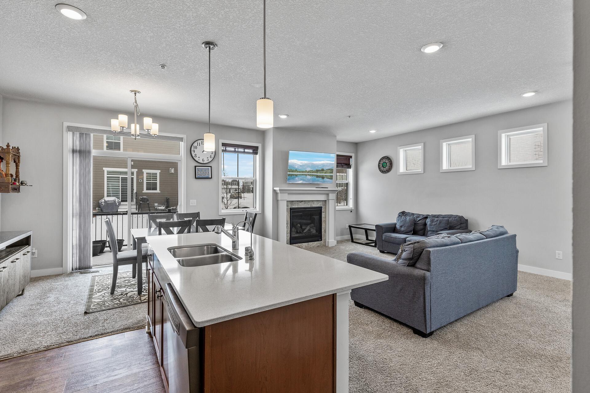 18369 Gladden Lane, Lakeville, Minnesota image 9