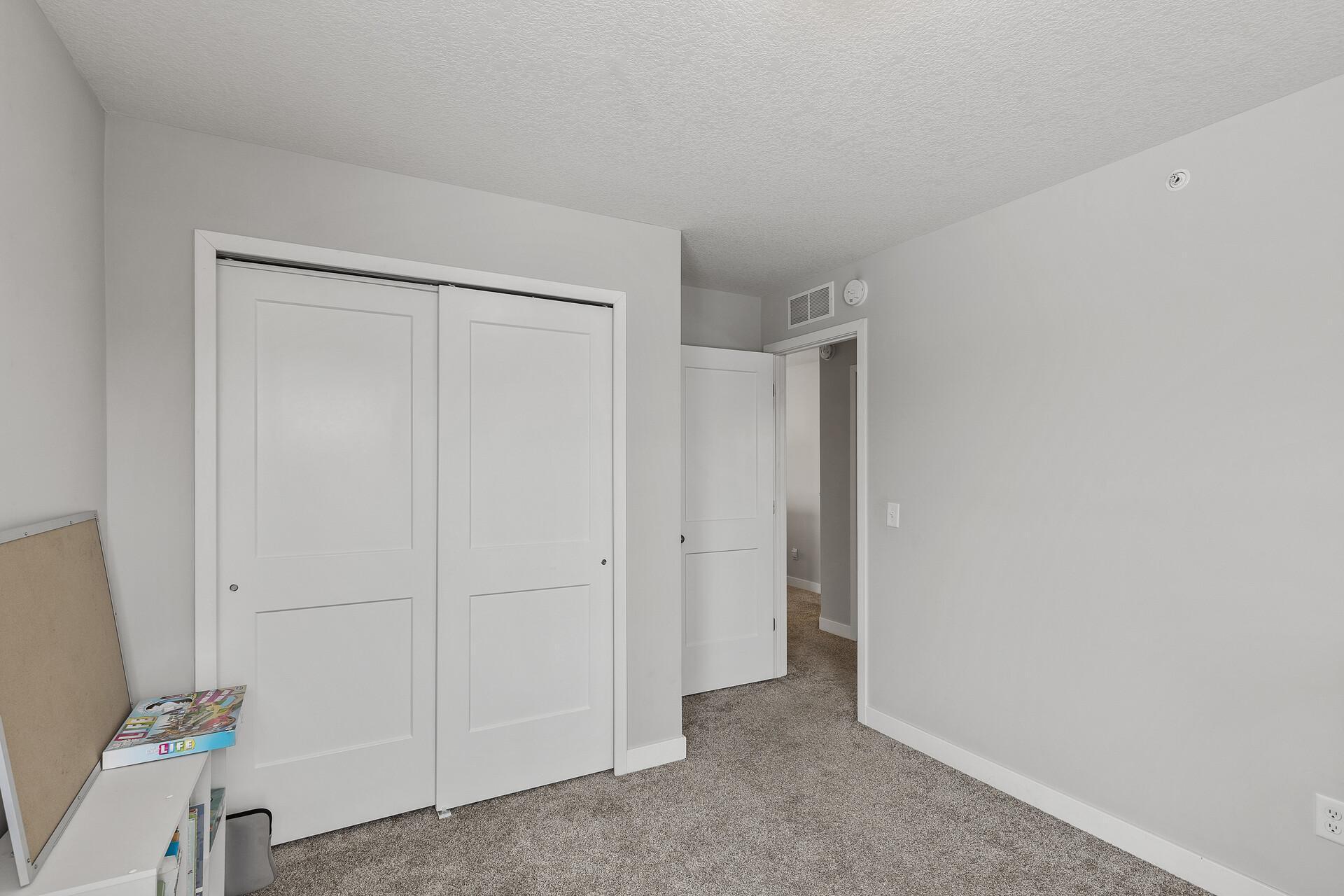 18369 Gladden Lane, Lakeville, Minnesota image 26