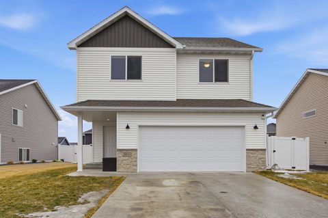 Homes For Sale - 3851 19th Street<br/> Clay County, Moorhead, MN 56560