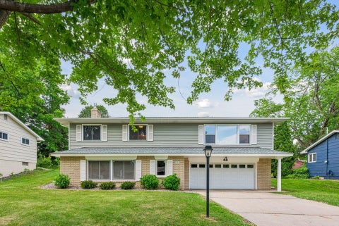 Homes For Sale - 88 Battle Creek Place<br/> Saint Paul, MN 55119