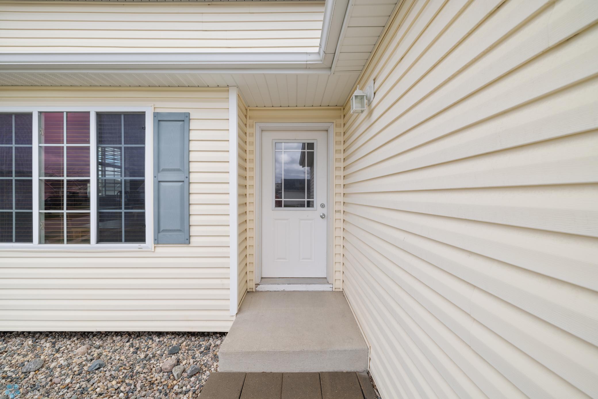 1800 Huntington Lane, West Fargo, North Dakota image 3