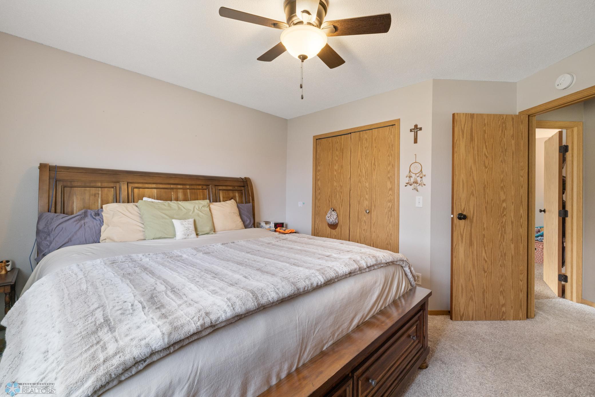1800 Huntington Lane, West Fargo, North Dakota image 13