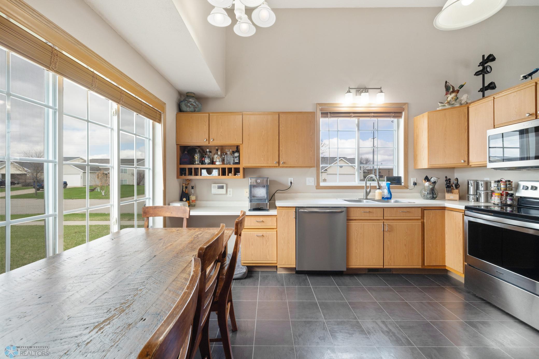 1800 Huntington Lane, West Fargo, North Dakota image 8