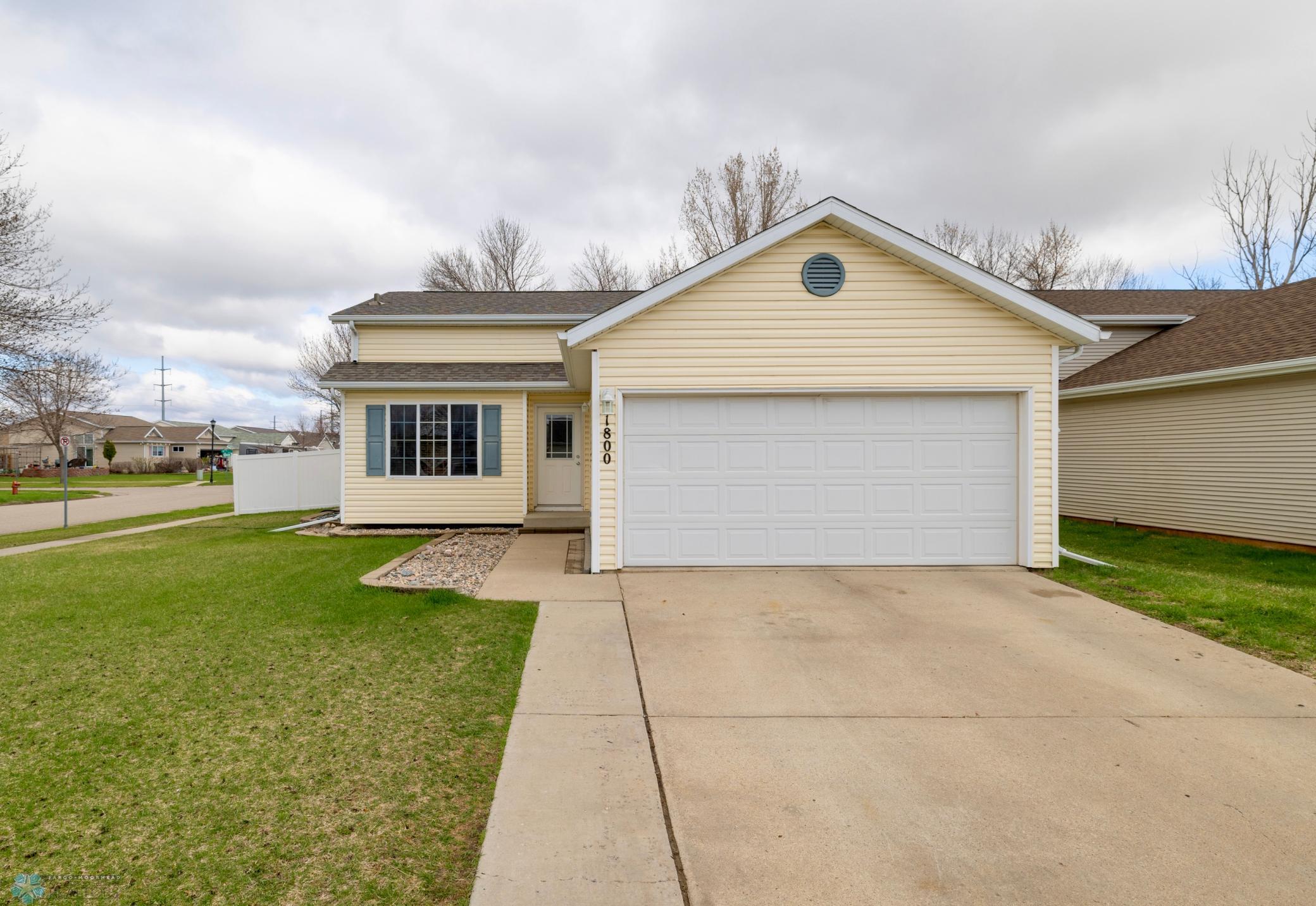 1800 Huntington Lane, West Fargo, North Dakota image 1