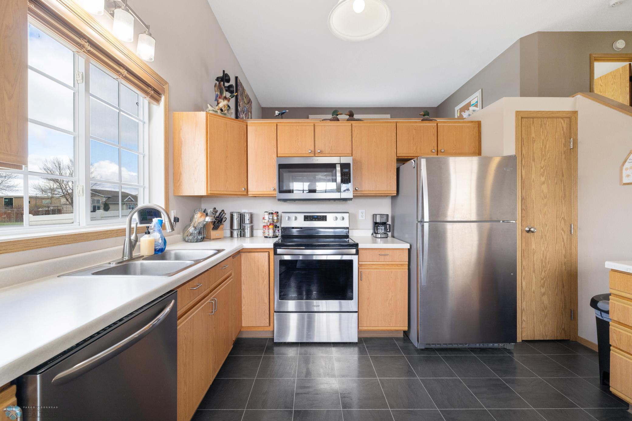 1800 Huntington Lane, West Fargo, North Dakota image 6