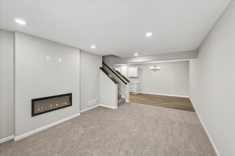 Townhouse For Sale - 8828 Meadowcrest Drive<br/> Monticello, MN 55362