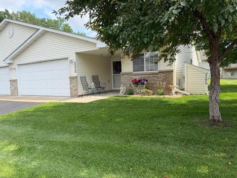 Townhouse For Sale - 5336 140th Court<br/> Anoka, MN 55303