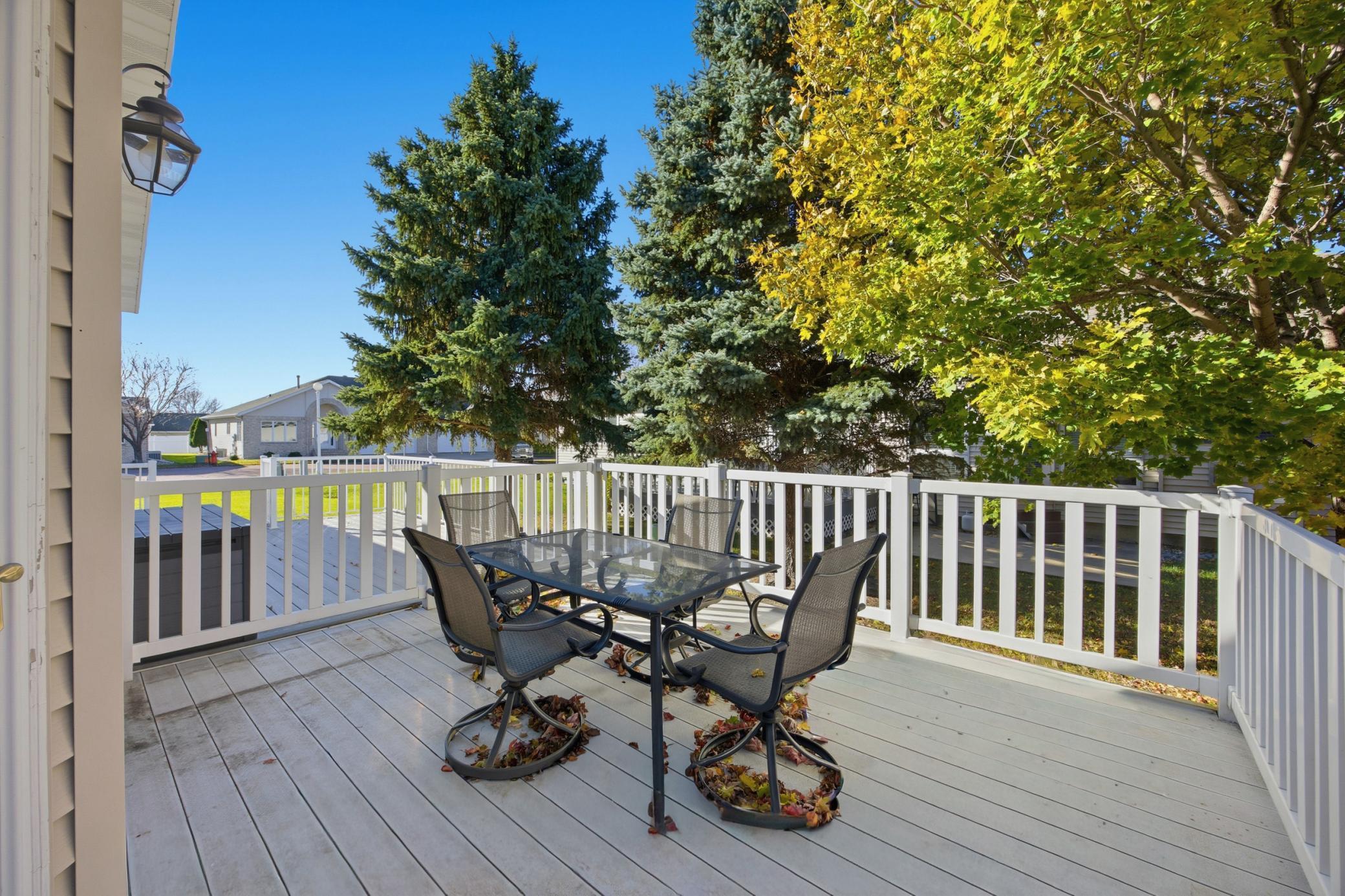 Fargo, North Dakota 58104, United States, 5 Bedrooms Bedrooms, ,3 BathroomsBathrooms,Residential,Active,239439