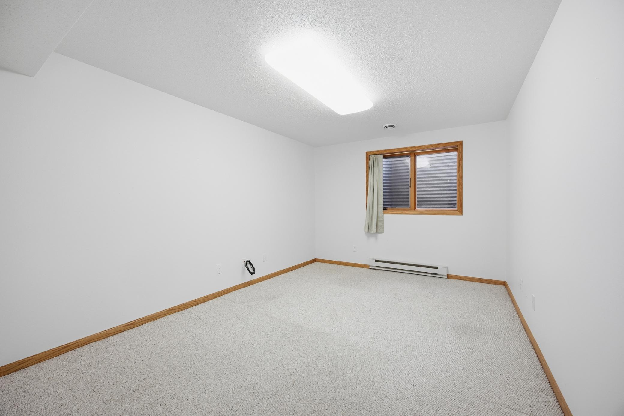 Fargo, North Dakota 58104, United States, 5 Bedrooms Bedrooms, ,3 BathroomsBathrooms,Residential,Active,239439