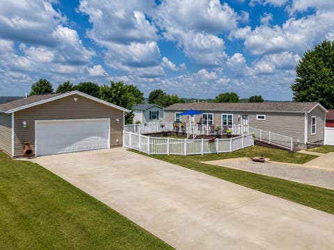 Homes For Sale - 4211 Daffodil Ave Se Ave<br/> Olmsted County, Rochester, MN 55904