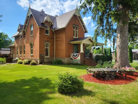 Homes For Sale - 1512 Whitewater Avenue<br/> Saint Charles, MN 55972