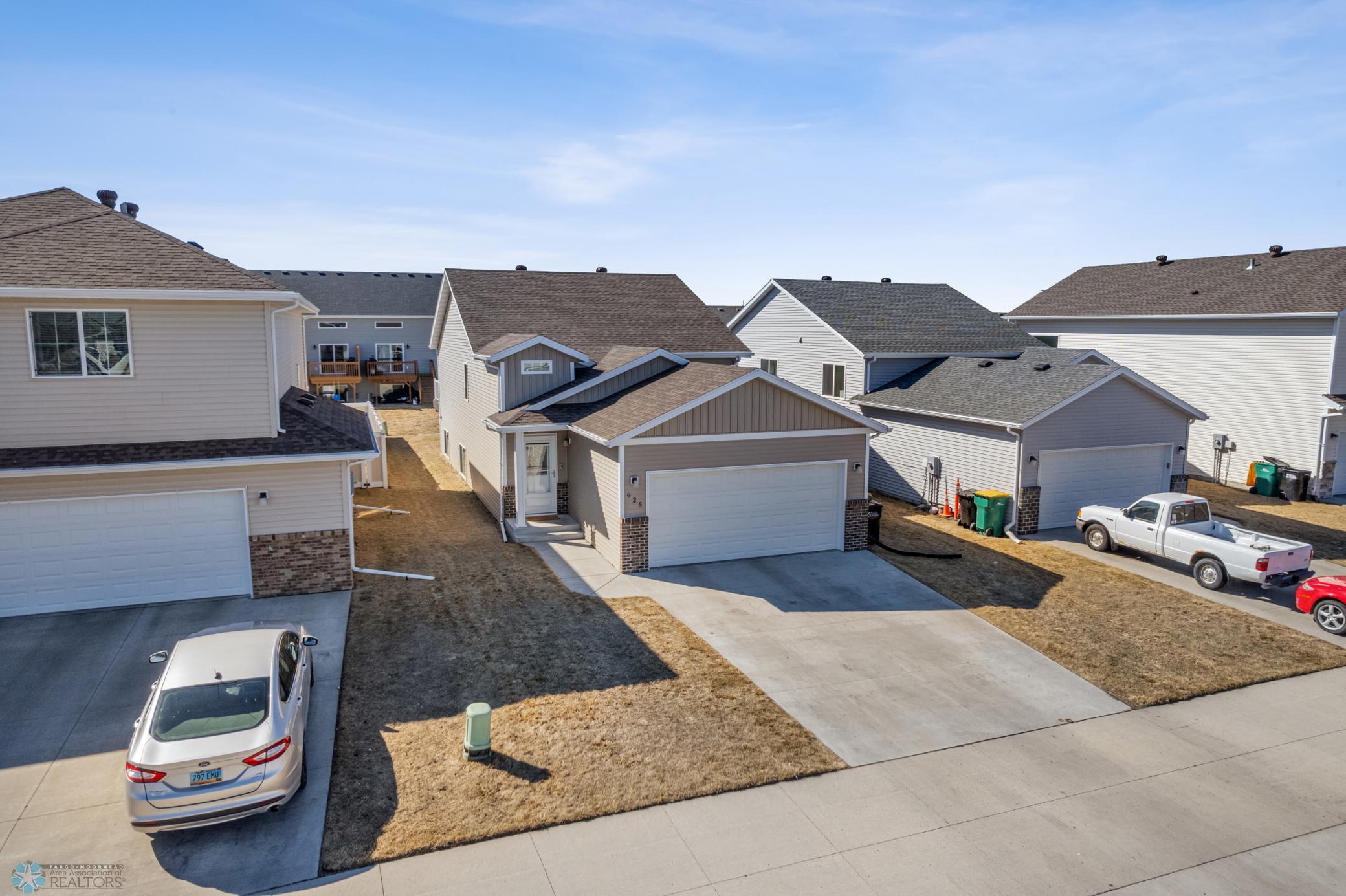 925 28 Avenue, West Fargo, North Dakota image 24