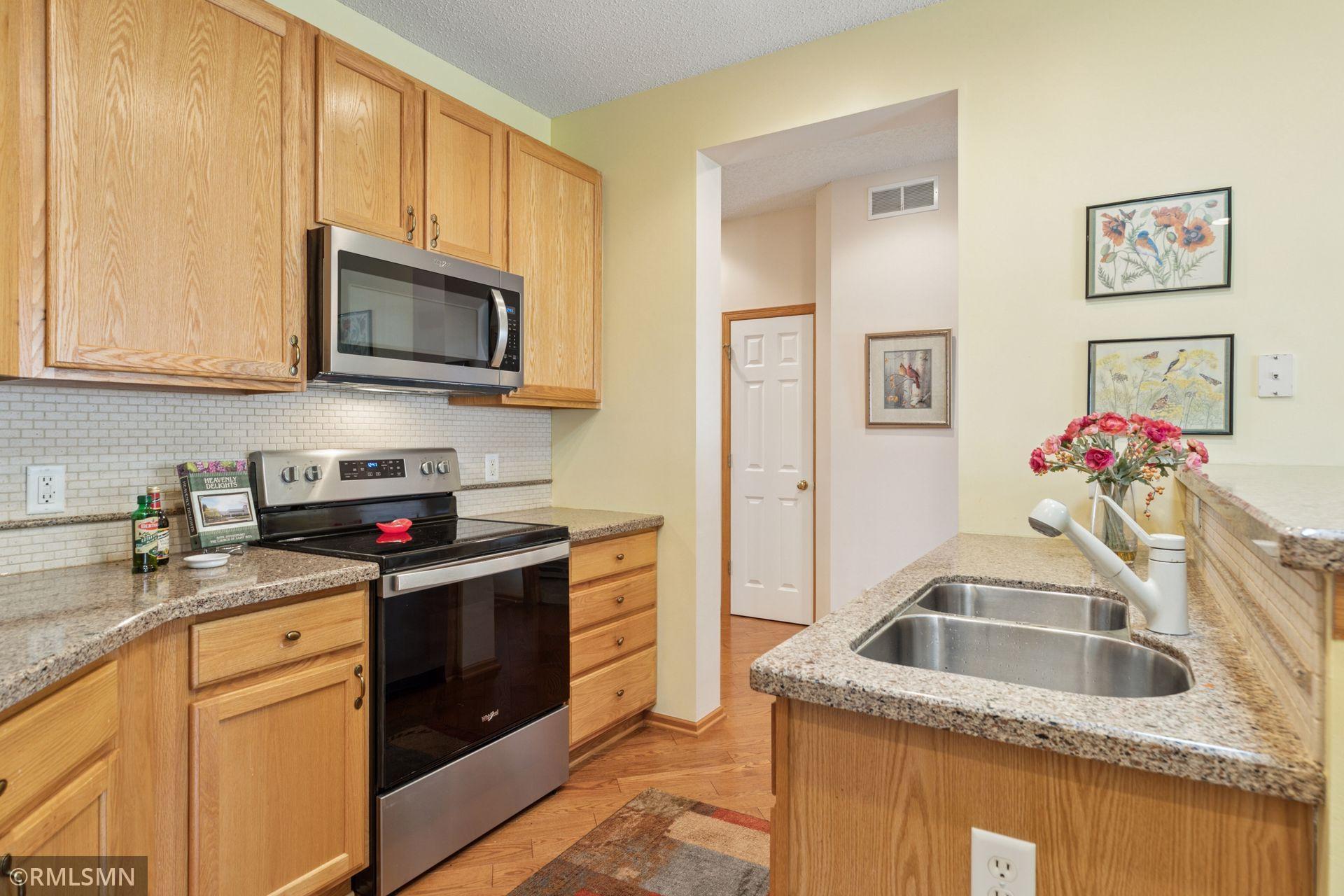 7415 Timber Crest Drive, Cottage Grove, Minnesota image 16
