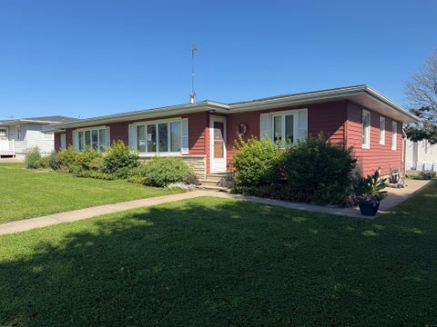 Multifamily For Sale - 1602/ 1604 Front Street<br/> Albert Lea, MN 56007