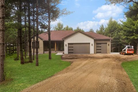 Homes For Sale - 651 196th Avenue<br/> Somerset, WI 54025