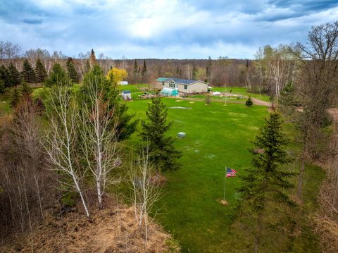 Homes For Sale - 33071 Holly Road<br/> Pine City, MN 55063