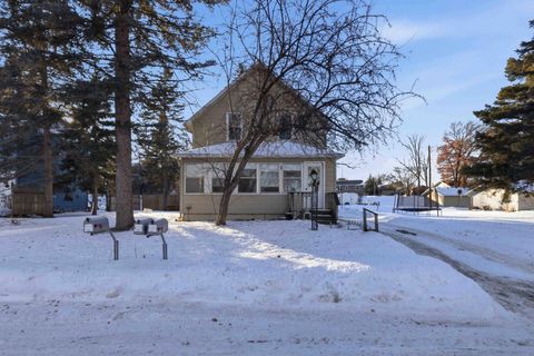 Homes For Sale - 409 1st Avenue<br/> Sartell, MN 56377