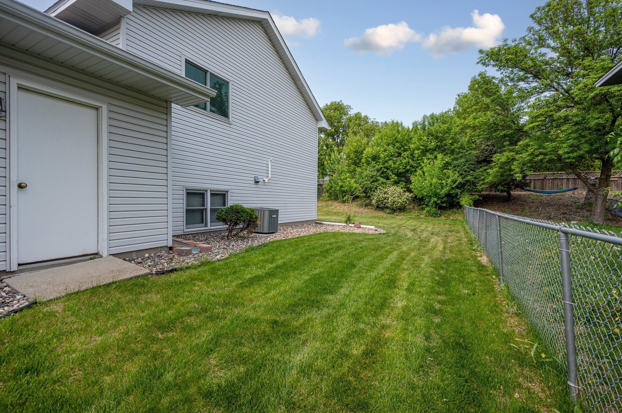 8572 Chanhassen Hills Drive, Chanhassen, Minnesota image 24