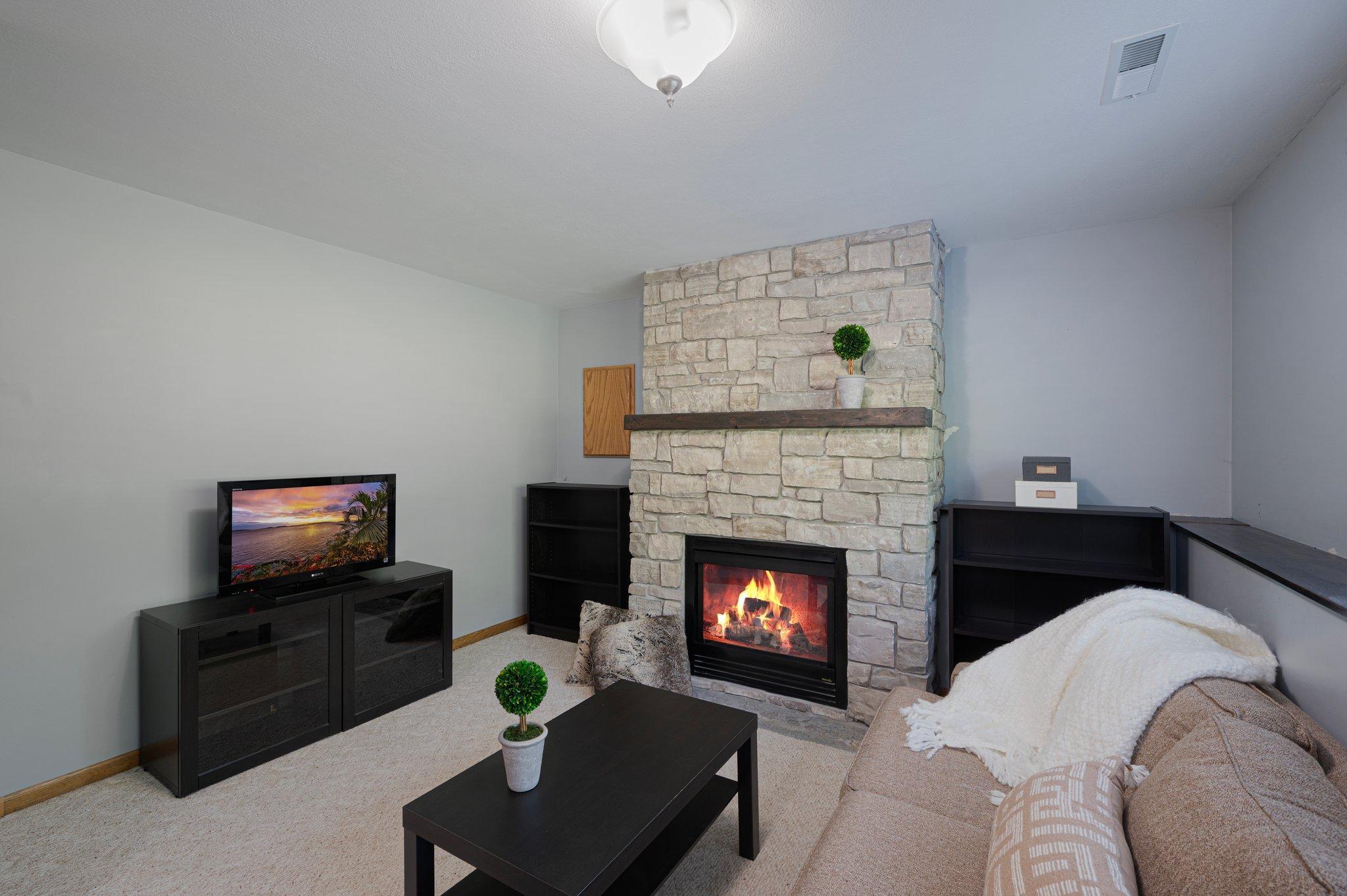 8572 Chanhassen Hills Drive, Chanhassen, Minnesota image 19