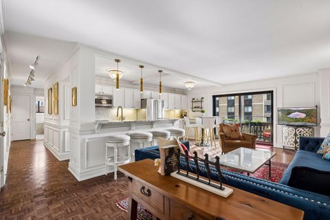 Condo For Sale - 410 Groveland Avenue<br/> Minneapolis, MN 55403