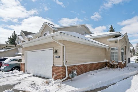 Townhouse For Sale - 15081 December Way<br/> Rosemount, MN 55068