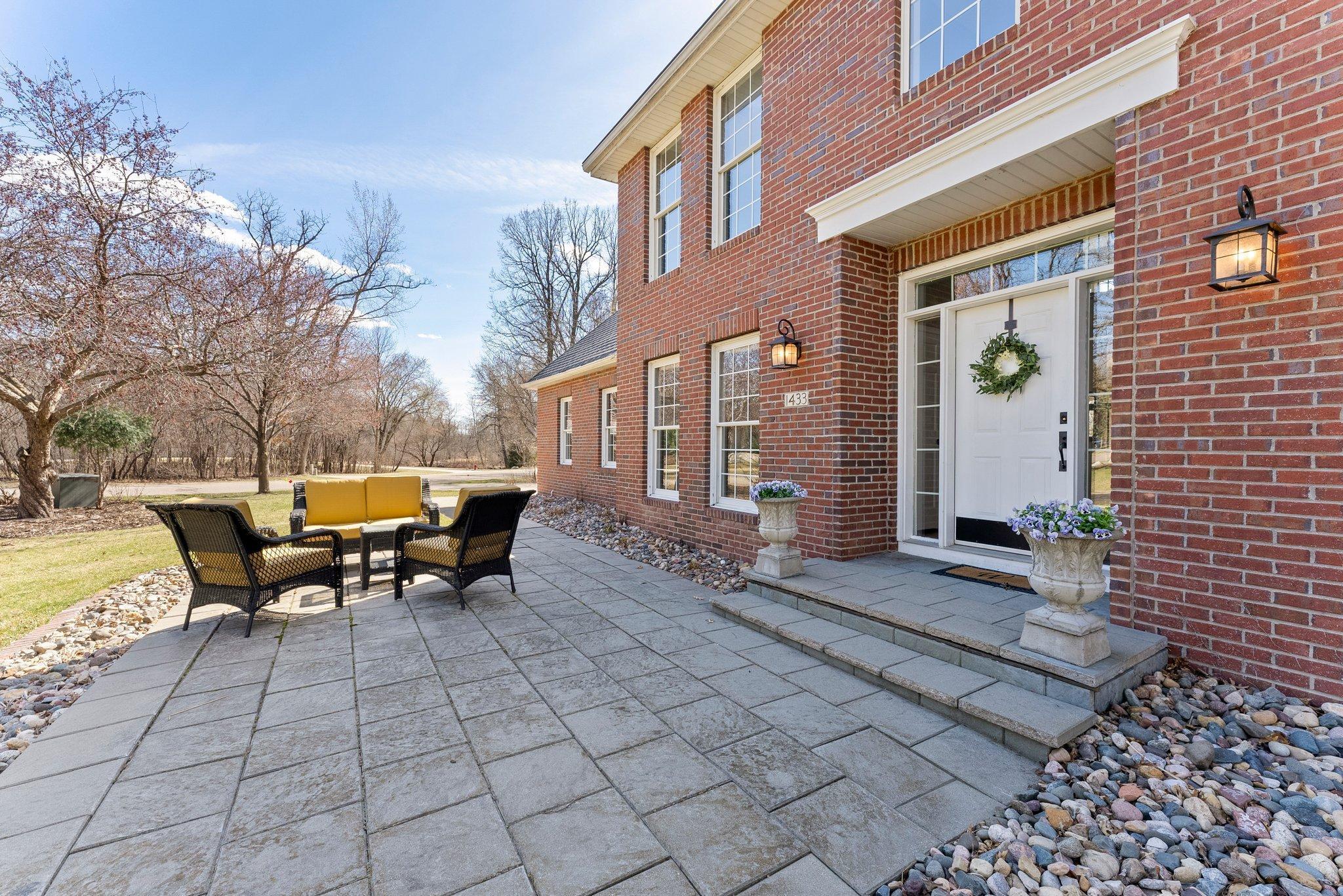 1433 Pheasant Hills Drive, Hugo, Minnesota image 6