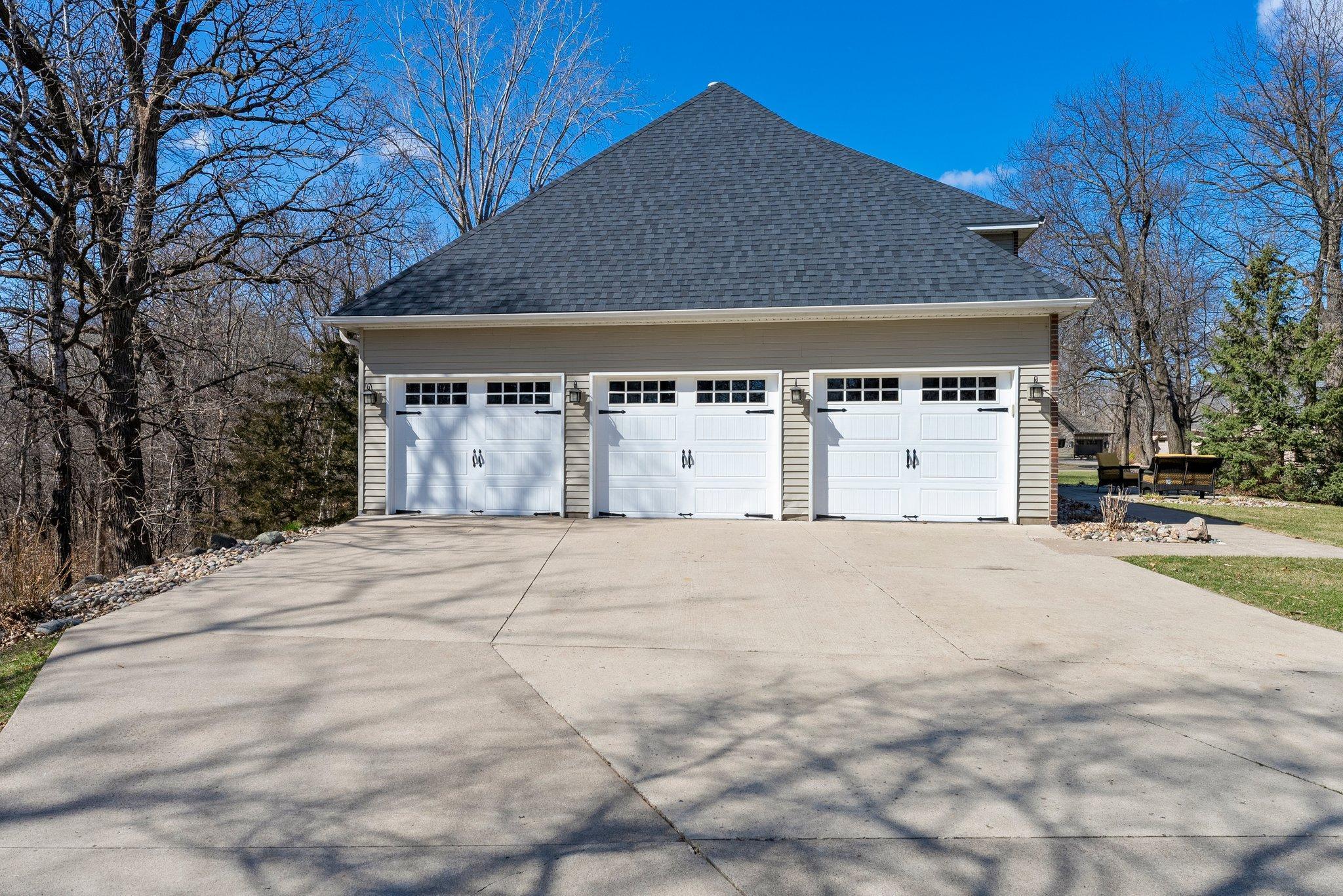 1433 Pheasant Hills Drive, Hugo, Minnesota image 47
