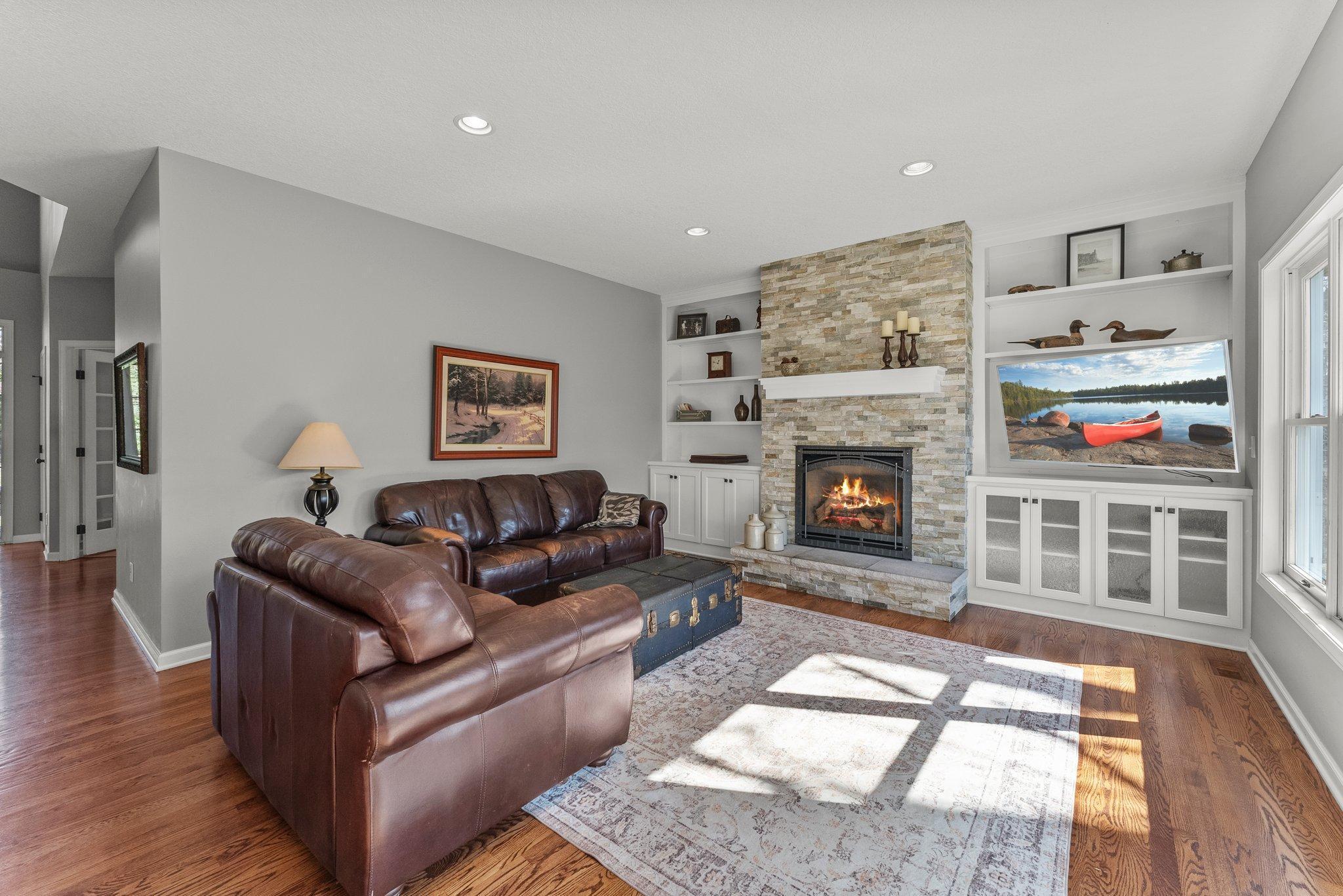1433 Pheasant Hills Drive, Hugo, Minnesota image 19