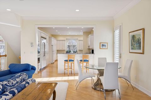 Apartment For Sale - 5000 Malibu Drive<br/> Edina, MN 55436