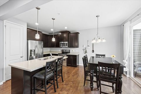 Townhouse For Sale - 14358 Parkside Court<br/> Prior Lake, MN 55372
