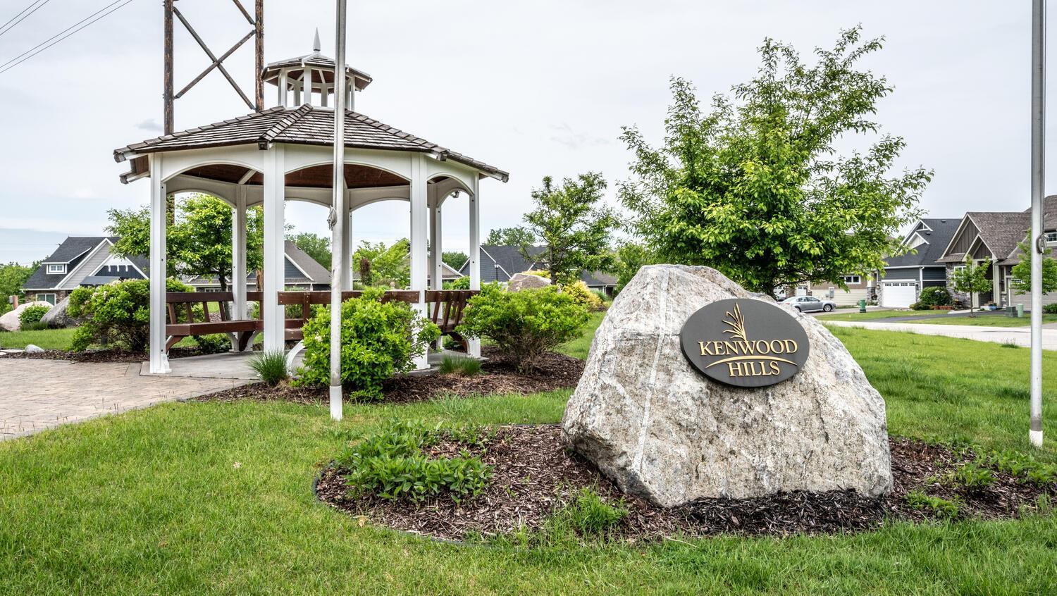 18208 July Court, Lakeville, Minnesota image 32