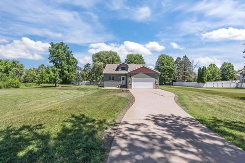Homes For Sale - 14765 Nowthen Boulevard<br/> Anoka, MN 55303