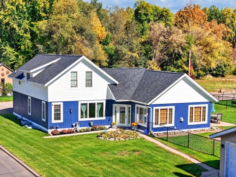 Homes For Sale - 136 1st Street<br/> Ironton, MN 56455