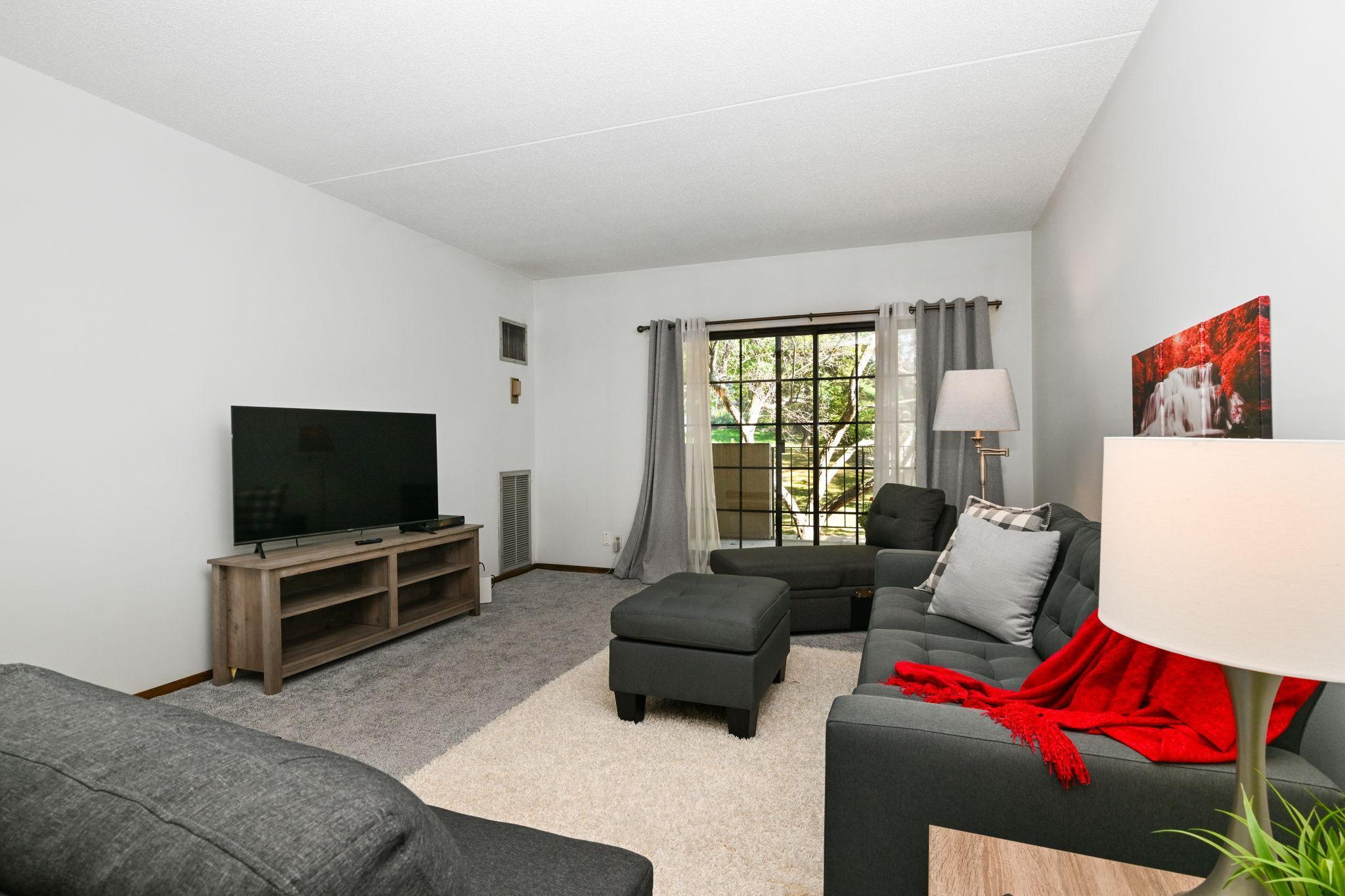 6650 Vernon Avenue #103, Edina, Minnesota image 3