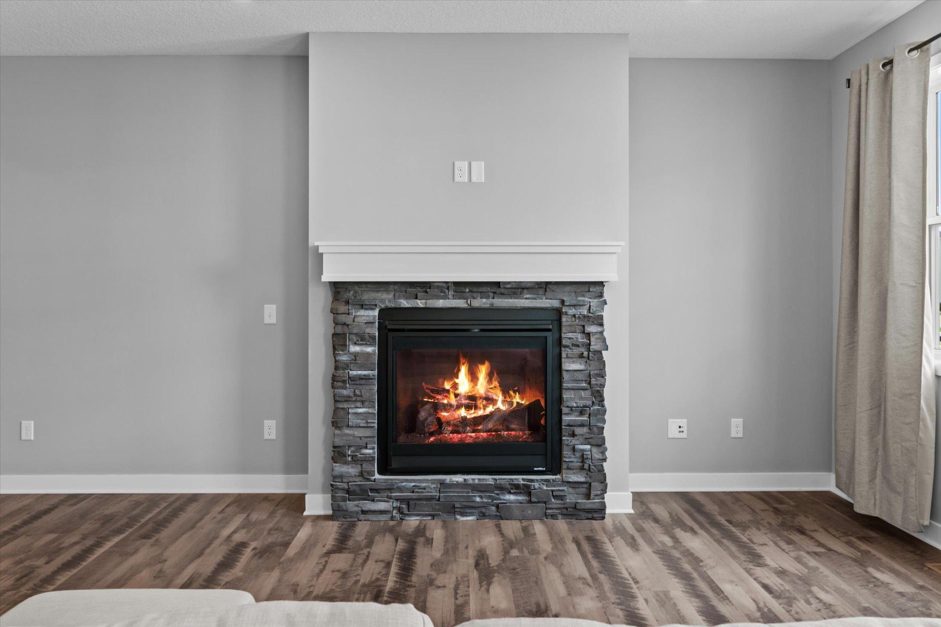 18320 Glastonbury Drive, Lakeville, Minnesota image 4