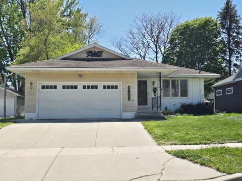 Homes For Sale - 1909 6th Avenue<br/> Mower County, Austin, MN 55912