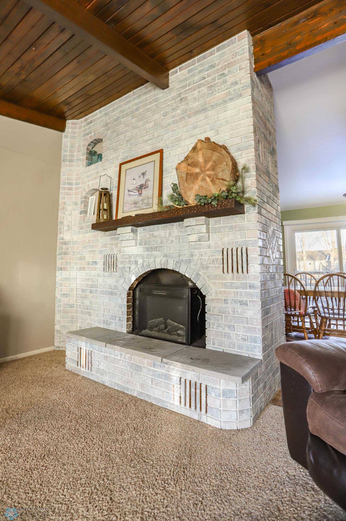 Moorhead, Minnesota 56560, United States, 4 Bedrooms Bedrooms, ,2 BathroomsBathrooms,Residential,Pending,60032