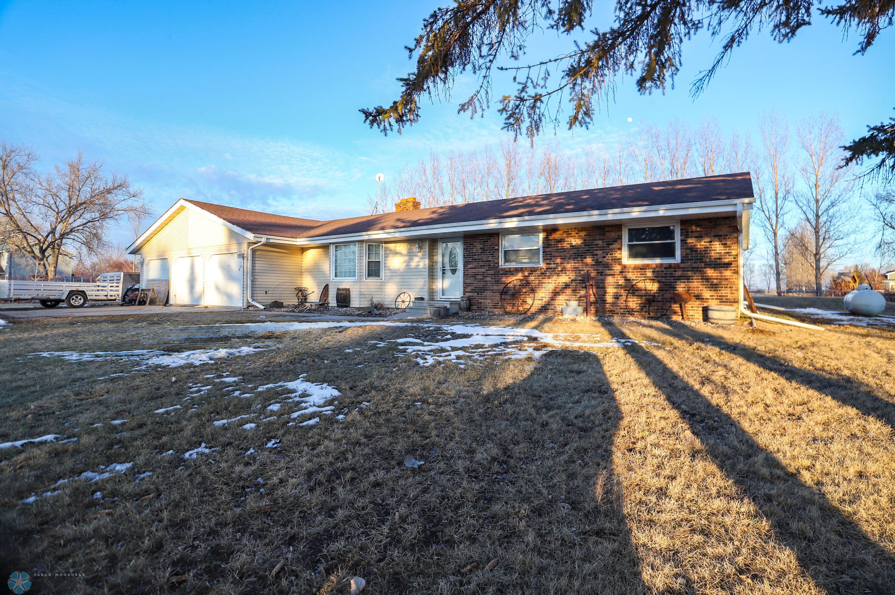 Moorhead, Minnesota 56560, United States, 4 Bedrooms Bedrooms, ,2 BathroomsBathrooms,Residential,Pending,60032