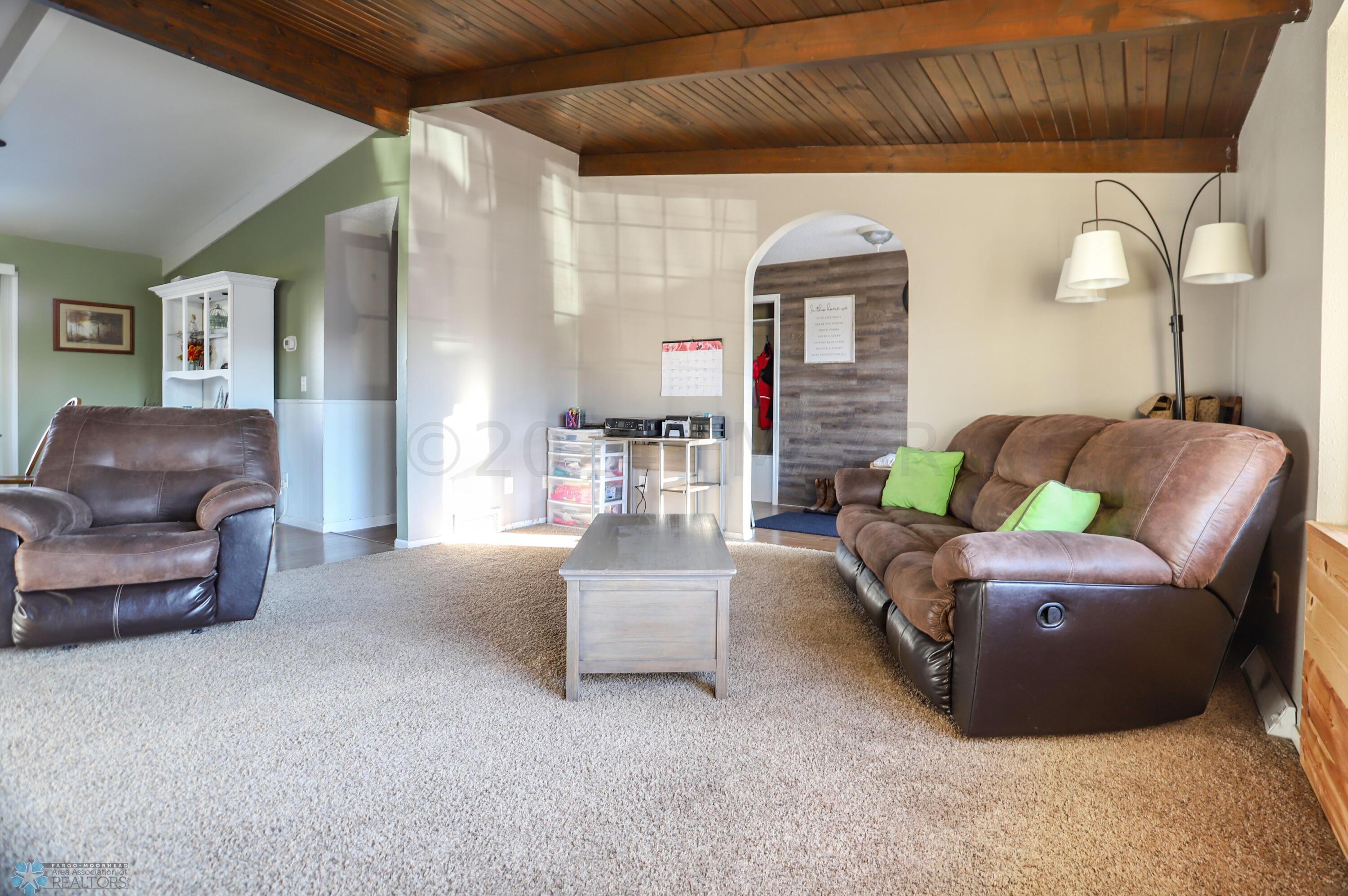 Moorhead, Minnesota 56560, United States, 4 Bedrooms Bedrooms, ,2 BathroomsBathrooms,Residential,Pending,60032