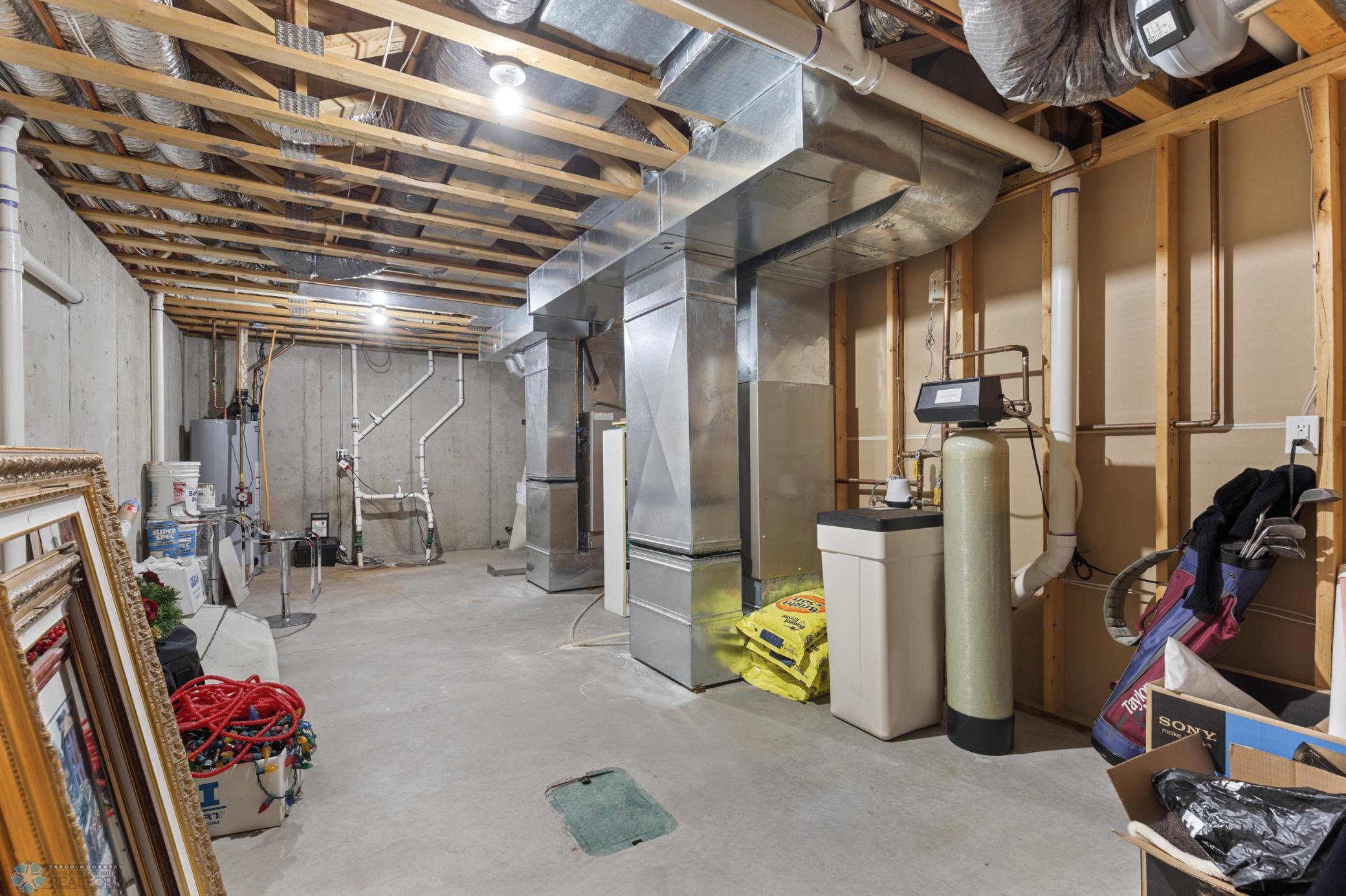 1811 7th Street, West Fargo, North Dakota image 47