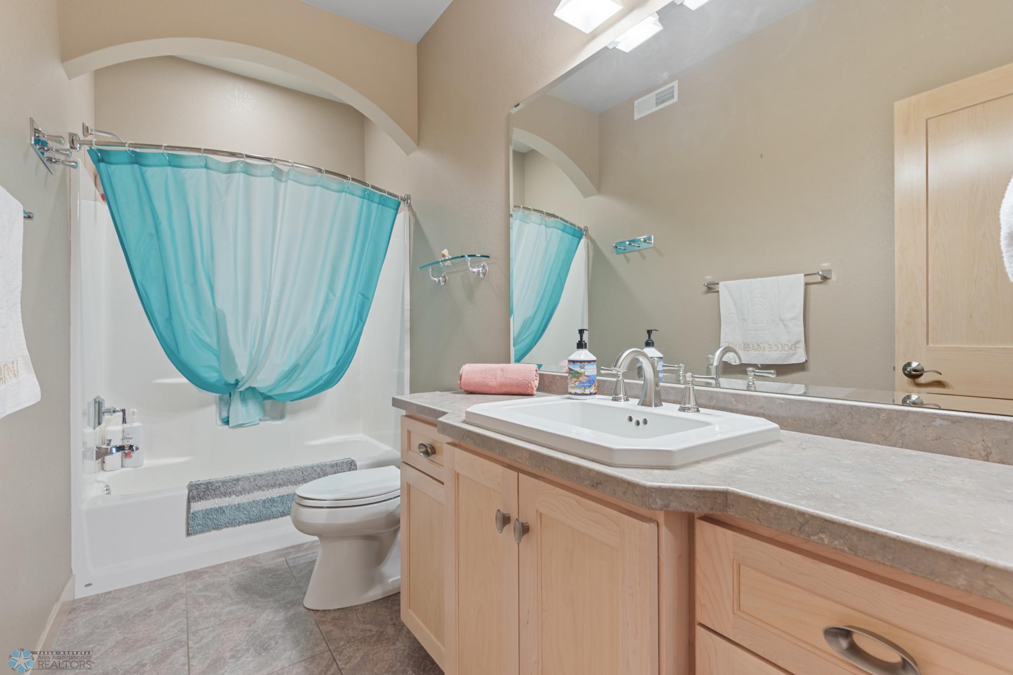 1811 7th Street, West Fargo, North Dakota image 33