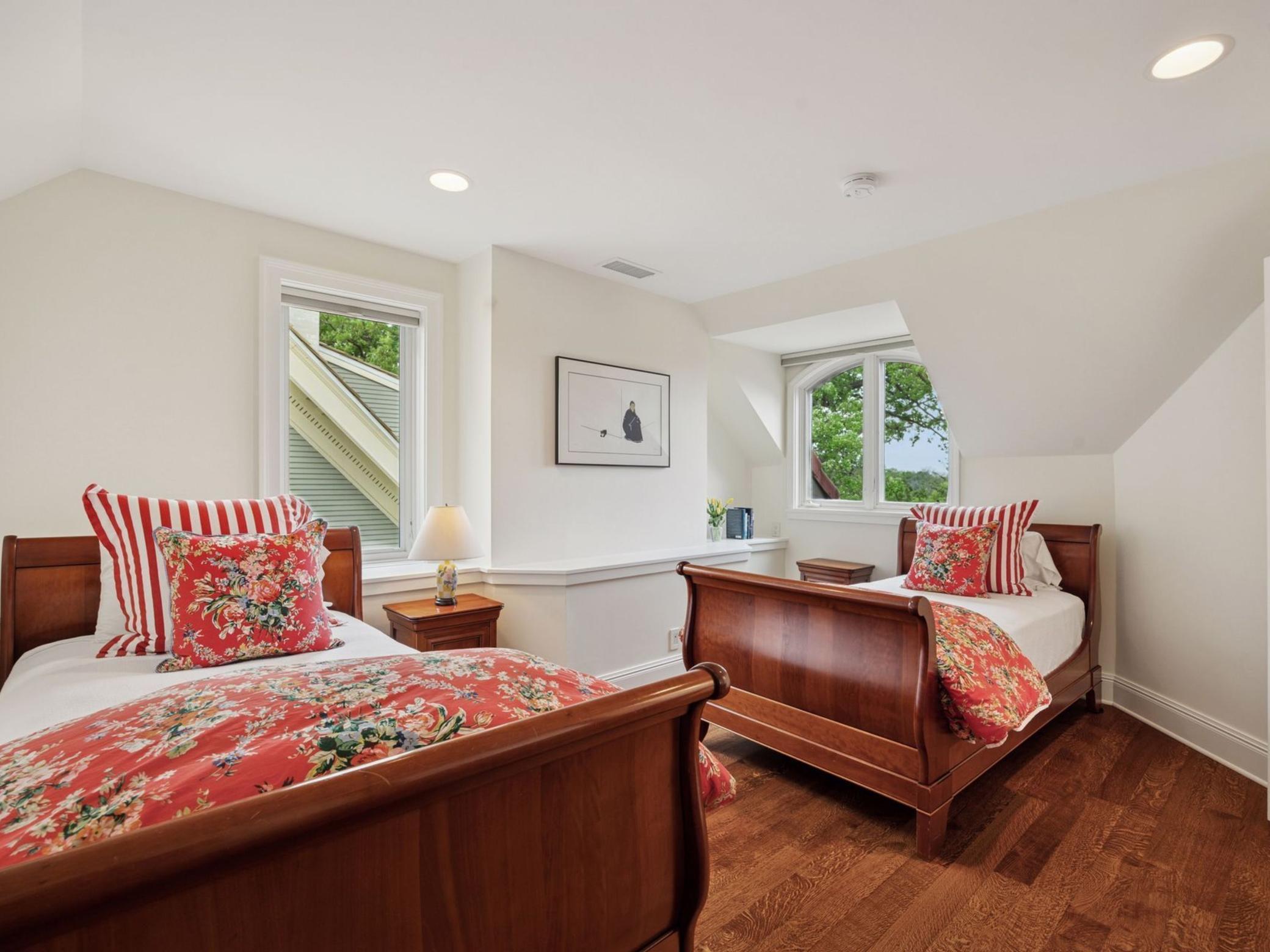 2683 E Lake Of The Isles Parkway, Minneapolis, Minnesota image 36