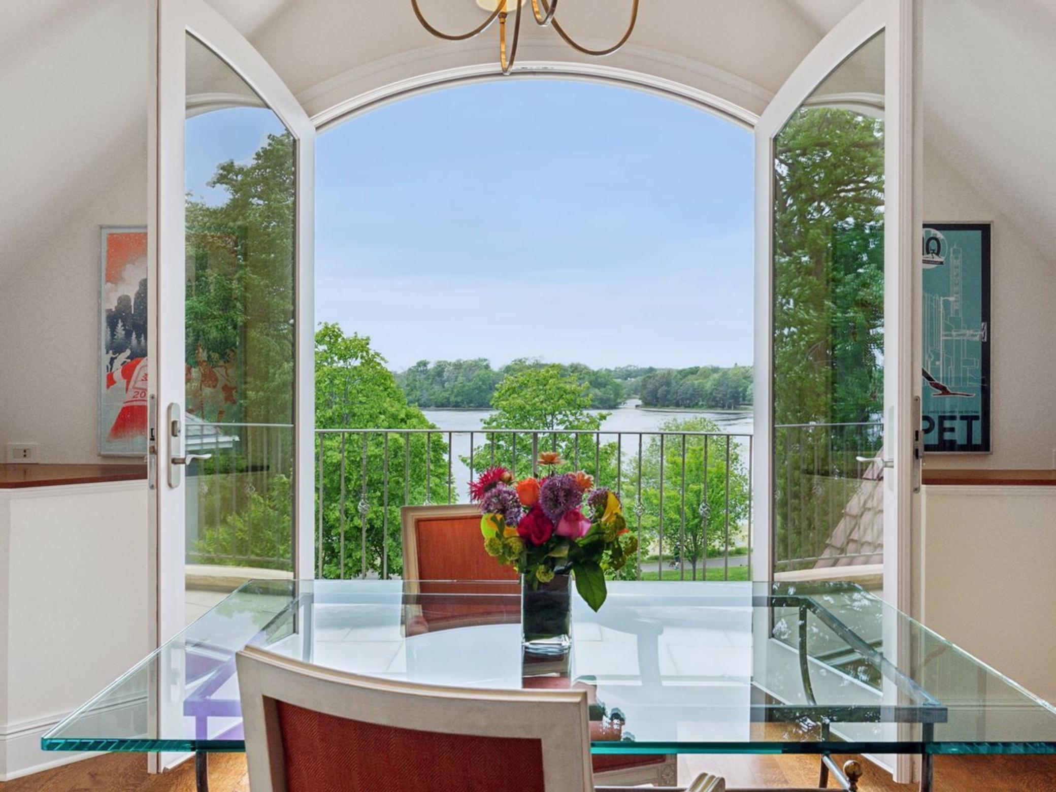 2683 E Lake Of The Isles Parkway, Minneapolis, Minnesota image 35