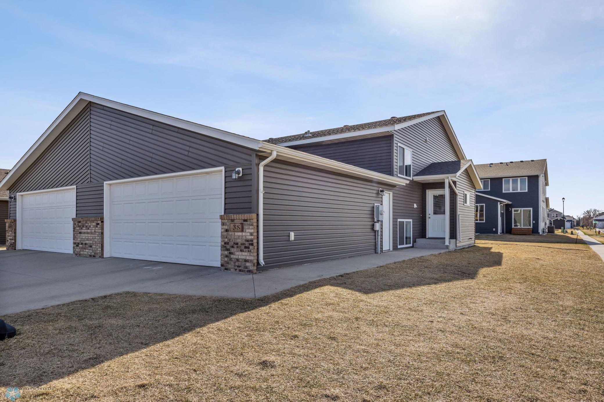 38 Cedar Drive, Mapleton, North Dakota image 1