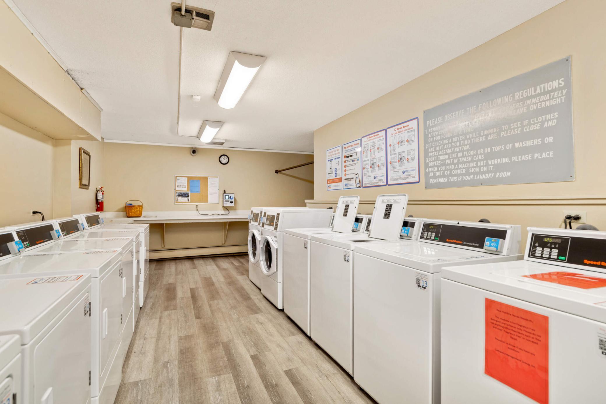 2800 Hamline Avenue #121, Roseville, Minnesota image 29