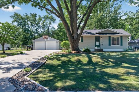 Homes For Sale - 138 106th Avenue<br/> Coon Rapids, MN 55448