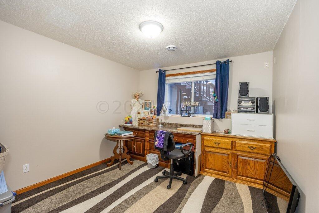 West Fargo, North Dakota 58078, United States, 3 Bedrooms Bedrooms, ,3 BathroomsBathrooms,Residential,Pending,67235