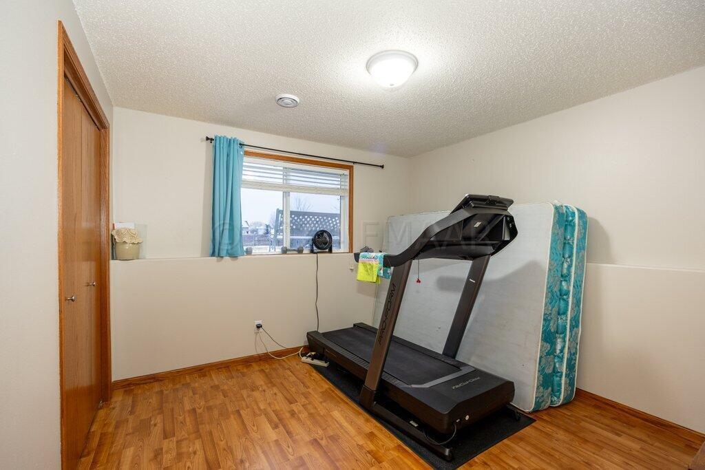 West Fargo, North Dakota 58078, United States, 3 Bedrooms Bedrooms, ,3 BathroomsBathrooms,Residential,Pending,67235