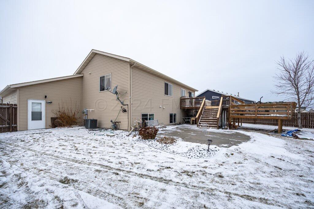 West Fargo, North Dakota 58078, United States, 3 Bedrooms Bedrooms, ,3 BathroomsBathrooms,Residential,Pending,67235
